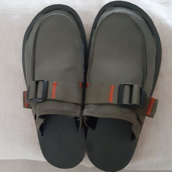 Merrell - Picture 2 of 5